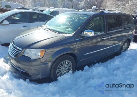 2015 Chrysler Town & Country Limited Platinum z USA, uszkodzony, nr VIN 2C4RC1GG2FR574184